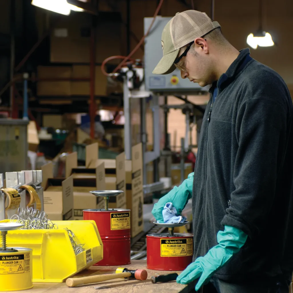Justrite plunjerkan rood / geel 1008 voor luchtvaartonderhoud